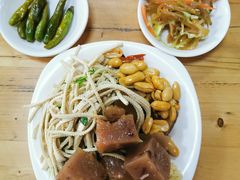 -闫家驴肉老店(华电一校店)