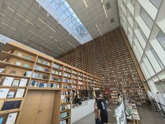 -朵云书院(滴水湖店)