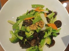 -那家老院子东北菜·饺子·小鸡炖蘑菇(艳华街店)