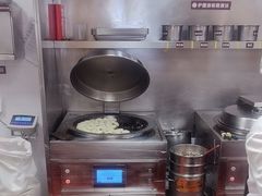 -小杨生煎(金山百联购物中心3楼店)