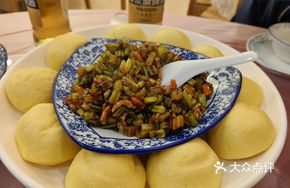 Mixed Grain Dumplings with Shredded Pork