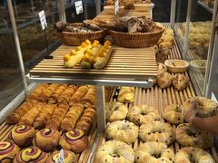 -焙丽拾光(麦凯乐直营店)