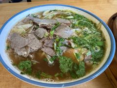 牛肉罩饼-清真·白家牛肉罩火烧老店(育才街店)