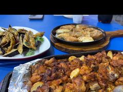 -老东镇啤酒屋海鲜加工·蒸汽海鲜·海鲜烧烤(台东店)