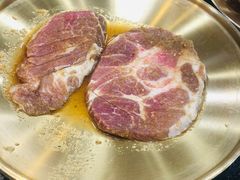 -臻牛烤肉
