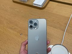-Apple零售店(苏州店)