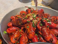 -巴厘龙虾·榜首油焖大虾(音乐学院·沿江酒馆店)