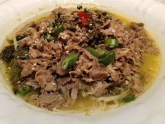 酸汤肥牛-泰山宝盛大酒店·逸香阁中餐厅