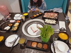 -烤路里·韩国品质自助烤肉(石路天虹4号店)