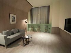 -上海虹桥中心爱琴海亚朵S酒店