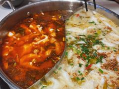 -德林酸菜鱼火锅(南丹店)