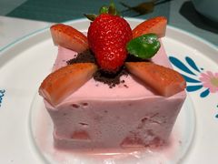 草莓外交官-蜜桃花开·中西融合菜E&W(南长街店)