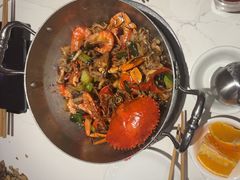 -七欣天香辣蟹火锅(闵行浦江欢乐颂店)
