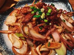 酸菜炒羊里脊-阿里家Miss Ali·烤肉酒馆by MIG