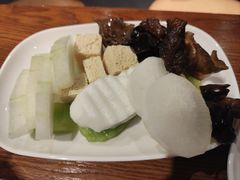 -牛满溢·自助潮汕鲜牛肉火锅(龙汇路店)