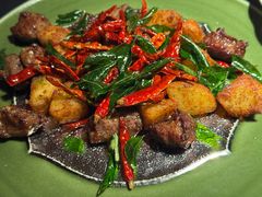 盐煎一口牛肋粒-粤·向群饭店(二沙岛店)