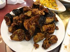 焦糖茄子牛肉粒-桃子餐厅·天津菜(红星路直营店)
