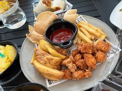 -Supine Bistro溯泮餐厅