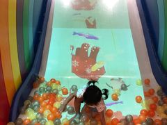 -反斗乐园π·电玩·高空拓展·蹦床(龙华天虹店)