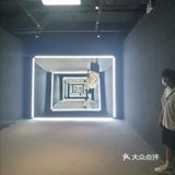 光与影的艺术，探索平行宇宙的奥秘