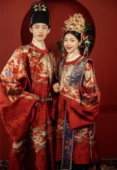 -挪娅婚纱摄影皇家会所