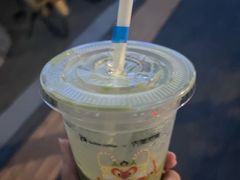 -瑞幸咖啡(卓越后海中心店)