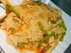 -六顺园清真回族饭店(工程街店)