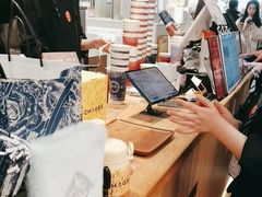 -霸王茶姬(上海静安大悦城店)