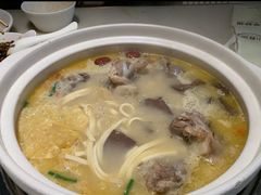 筒骨砂锅-小骨煲金华砂锅(转塘金街美地店)