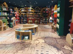 -钟书阁(珍园店)