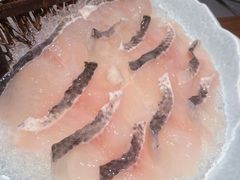 -泓炙颐凤鲜海鲜火锅料理(桐乡店)