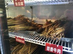 -钢管厂五区小郡肝串串香(奥克斯广场锦城万达店)