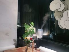 -新盈光·云会所(百丈东路店)