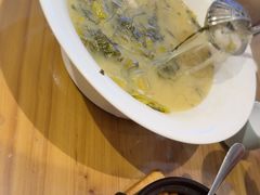 -严记小天府酸菜鱼(西四路店)