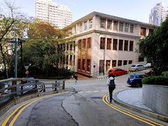 -香港大学