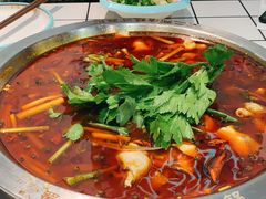 -蛙一刀·麻椒鱼火锅(金仙桥店)