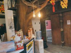 -暴风岛沉浸式体验馆(百联世纪店)