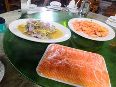 -四川小胡子海鲜(丁村万人海鲜广场店)