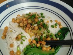 -霸蛮湖南菜·牛肉粉(荣京西街店)