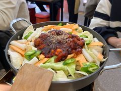 -豚妈妈汤饭·部队锅(南京东路店)