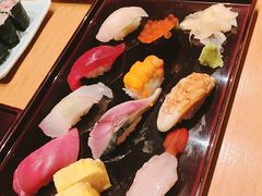 豪华寿司拼盘-築地青空三代目(銀座三越店)