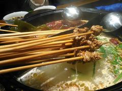 -两三事小郡肝串串香火锅(桂庙店)