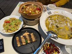 -渔语鱼酸菜鱼新川菜(来福士店)