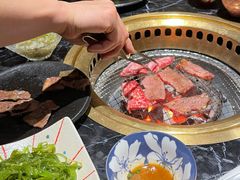 -山川小町·极番烧肉(新地假日广场店)