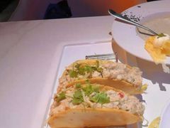 墨西哥鲜虾牛油果taco-洛缦音乐餐厅(工业展览馆万象城店)