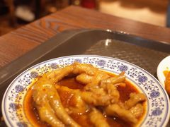 -爆炸头阿姨小四川正宗川味小吃(无任何分店)