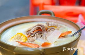 Single-person Peppercorn Pork Stomach Chicken