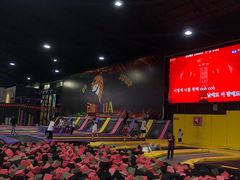 -嘿哟动霸CHUA·新潮玩运动娱乐中心·蹦床滑冰团建乐园