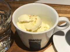 -LAVAZZA拉瓦萨咖啡(中航城君尚购物中心店)