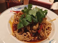 -川流不息·地道川菜·小龙虾(松东路店)